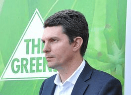 豪議員、二重国籍で辞職＝帰化時に手続き済みと誤解 2：時事ドットコム_-_2017-07-14_18.56.58