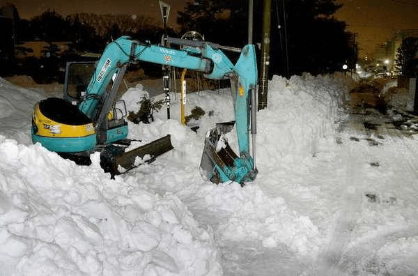 除雪作業中、重機オペレーター死亡_疲労ピーク、心肺停止で見つかる_社会_福井のニュース_福井新聞ONLINE_-_2018-02-12_14.30.29.png